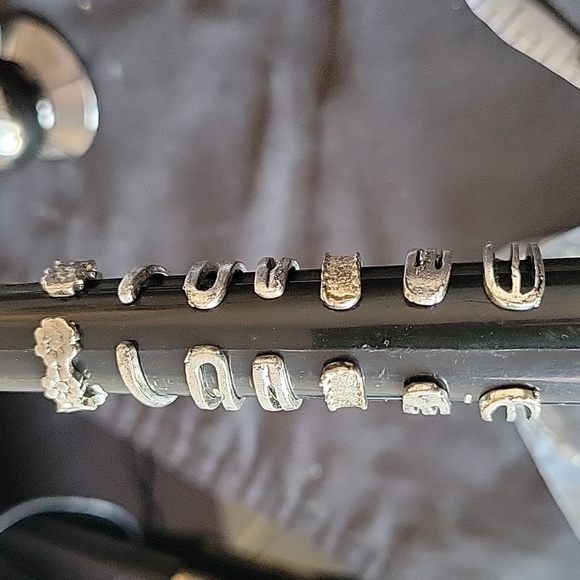 Bundle of Silvers toned toe rings - Picture 3 of 4